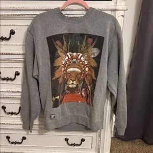 Gray Graphic Women’s Sweatshirt